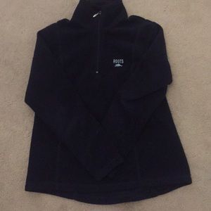 Roots quarter zip
